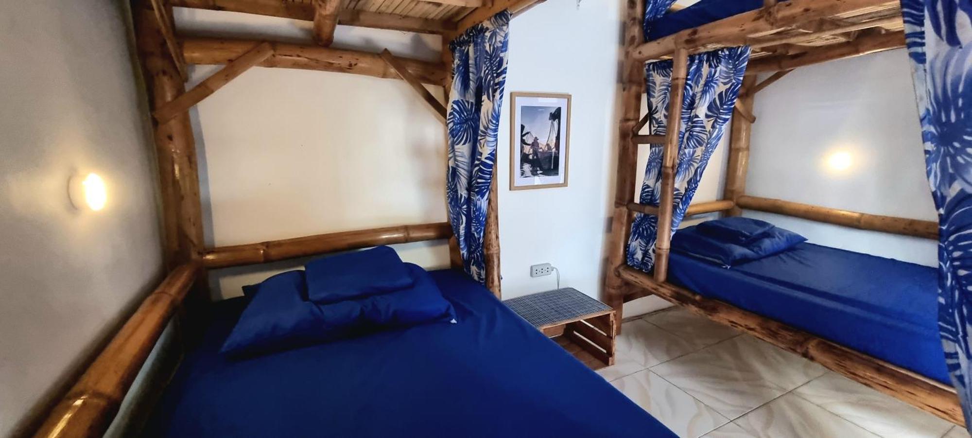산후안 Blue House Backpackers Siquijor 호스텔 외부 사진