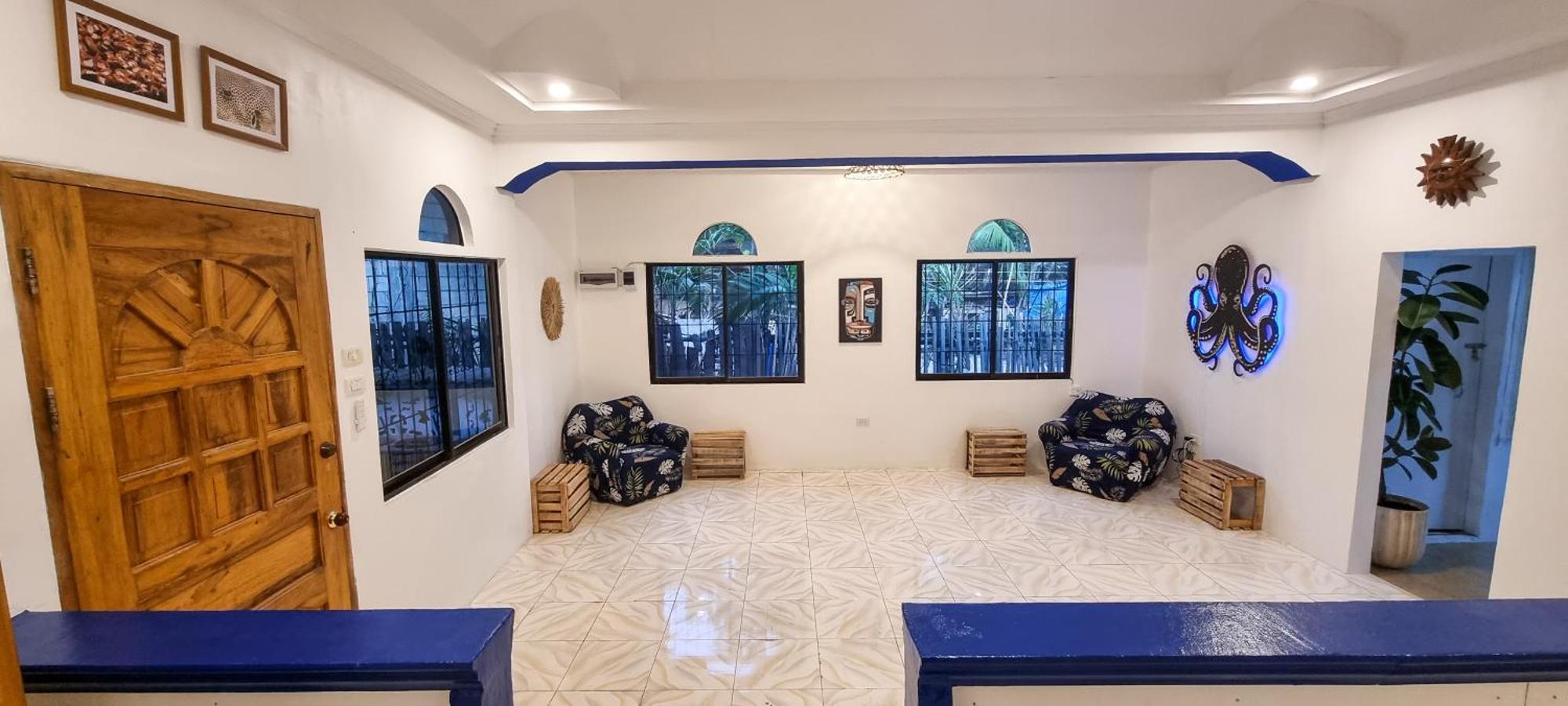 산후안 Blue House Backpackers Siquijor 호스텔 외부 사진